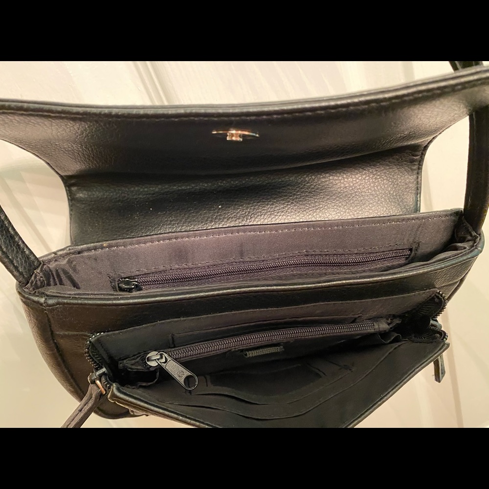 Crossbody purse